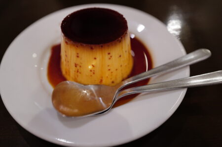 昭和の香りが残る喫茶店で食べたプリン