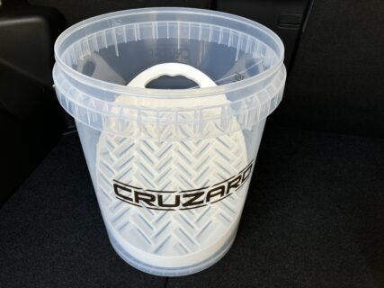 洗車グッズ（コメリのバケツ＆バケツフィルター）